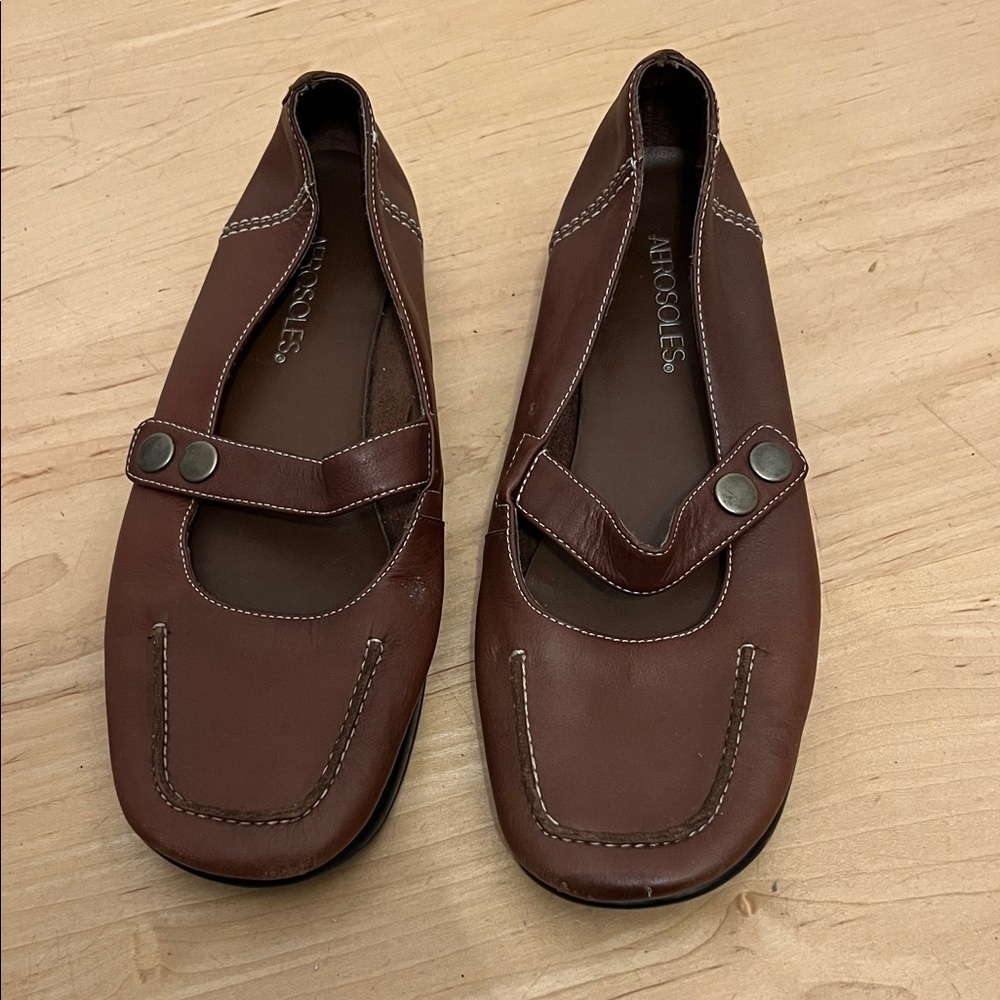 AEROSOLES Women's Chocolate Brown Loafers